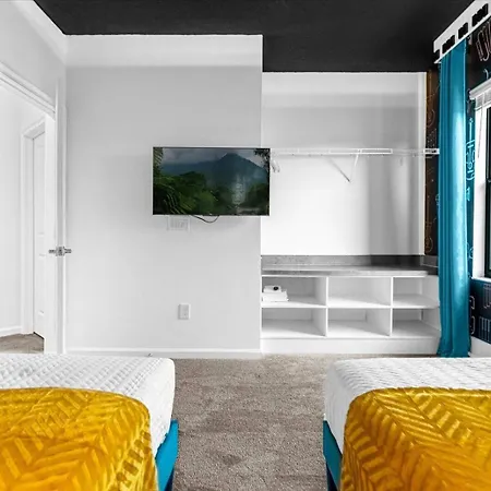 12 Bedrooms 11 Bathrooms Paradiso Grande 10000Vw-2